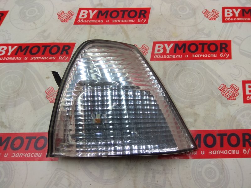 Поворотник правый Toyota Hiace 2.5 D4D 2007 2KD-FTV 8173326030 контрактная