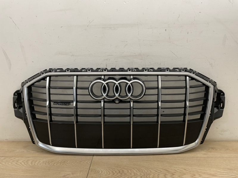 Решетка радиатора Audi Q7 2020- 4M 4M0853651AJMX3 новая