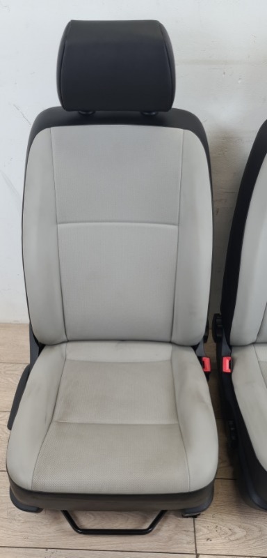 Комплект сидений передний Transporter T6 2016 7J 2.0 TDI CXH 110KW