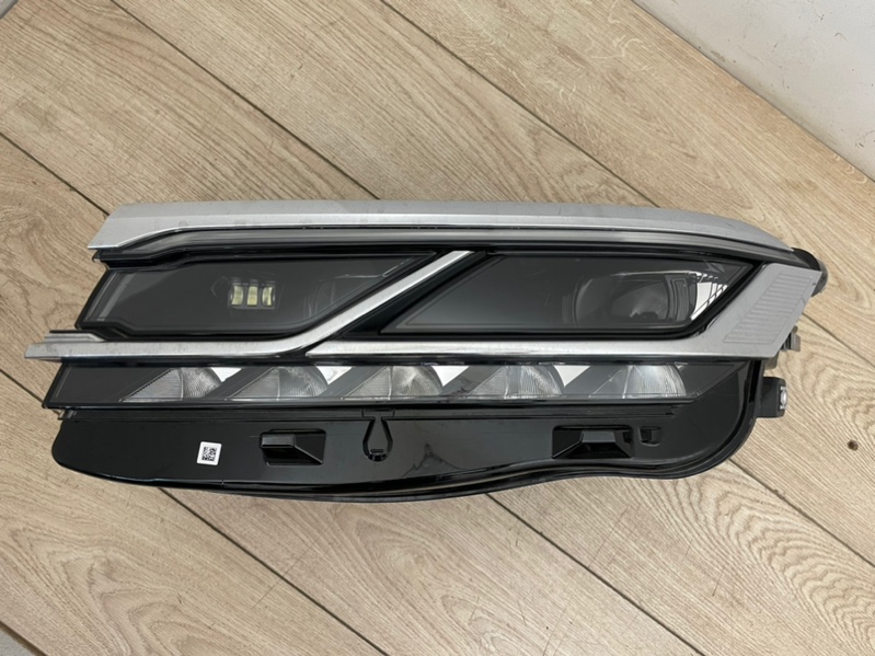 Фара Full led Matrix в сборе передняя левая VW Touareg 3 2019- CR7 761941113 контрактная