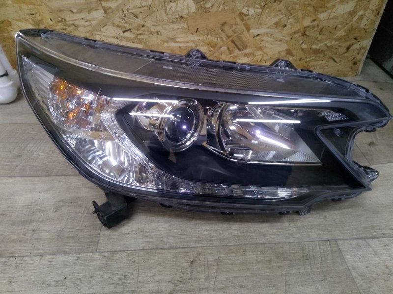 Фара правая Honda CR-V 2012- 33100T1GG01 новая