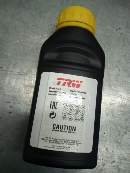 Жидкость тормозная TRW dot5 Focus 2 2005-2011