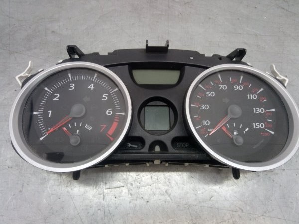 Панель приборов (щиток) Renault Megane 2 2003-2009 ХЕТЧБЭК 1 8200793127 Б/У