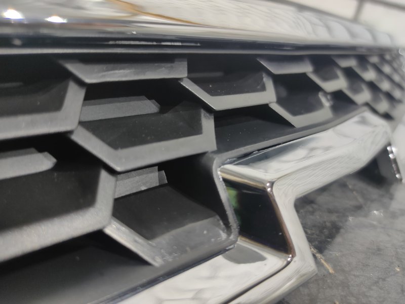 Решетка радиатора передняя Cruze 2009-2012