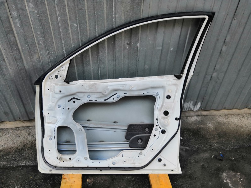 Дверь передняя правая Mazda3 BL