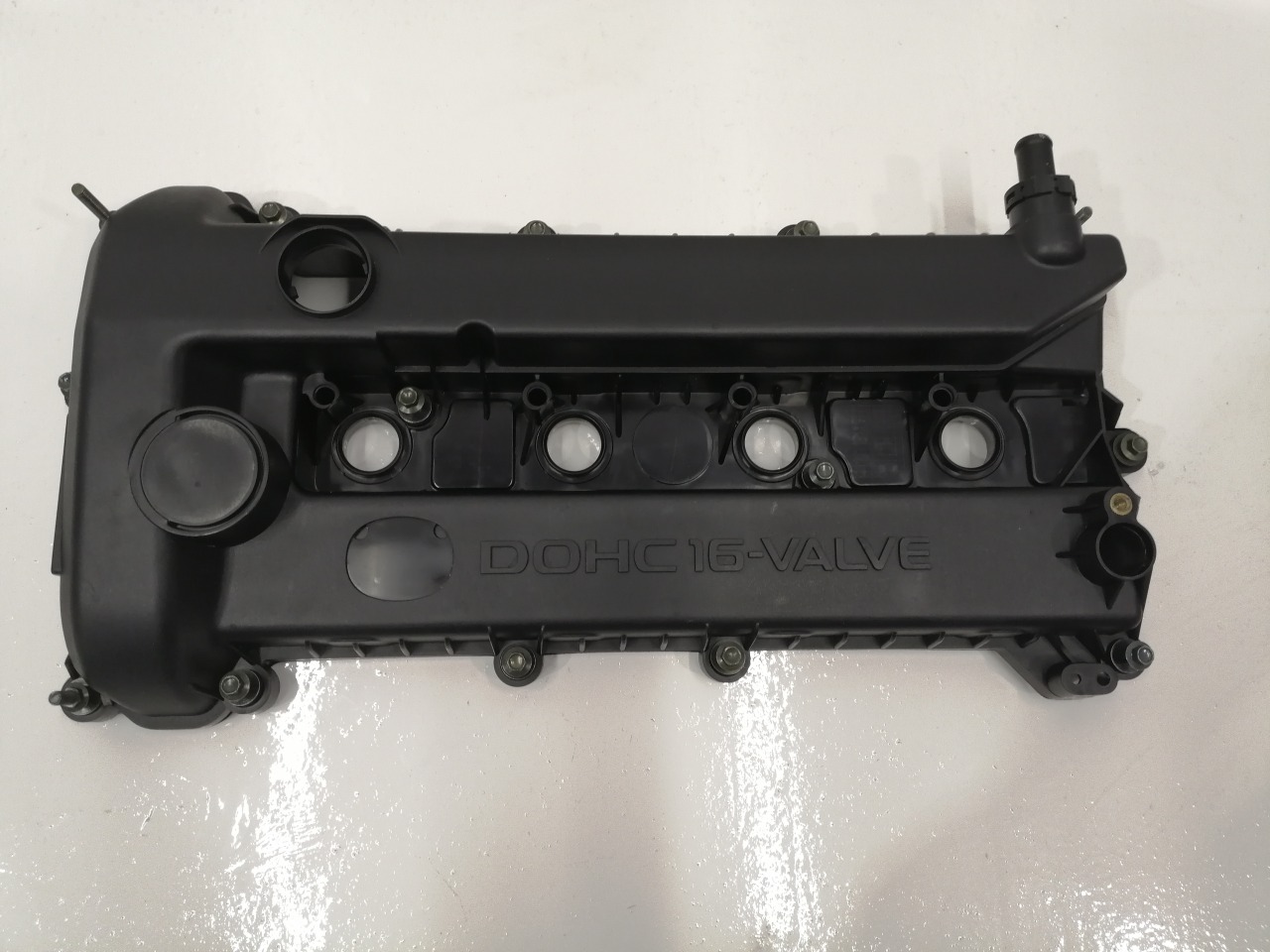 Крышка головки блока цилиндров Mazda Focus BKEP LFVDS LF7010210E новая