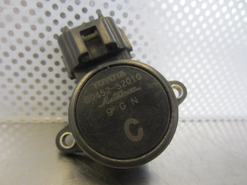 Датчик положения дроссельной заслонки Toyota Vitz SCP10 SCP10 1SZ-FE 89452-52010 Б/У