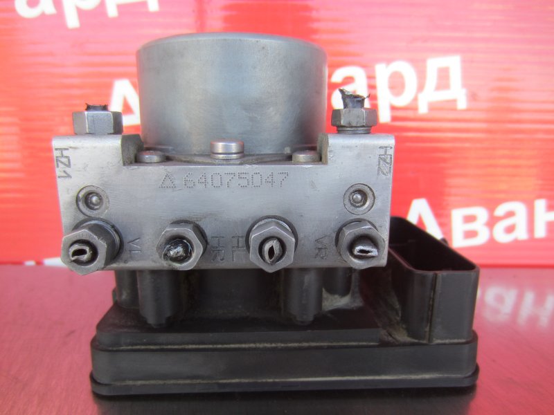 Блок ABS Skoda Rapid 2014 NH3 CFNA 1S0 614 117 Q Б/У