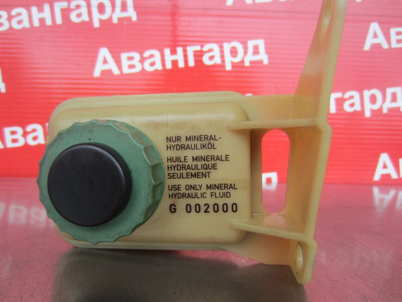 Бачок ГУР A4 1997 B5 ADP