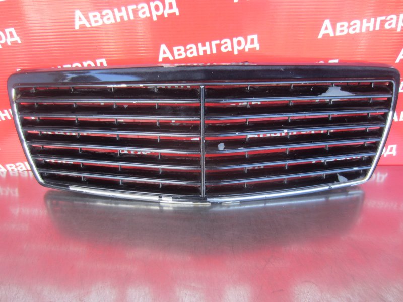 Решетка радиатора Mercedes-Benz W140 1997 140 888 0323 Б/У