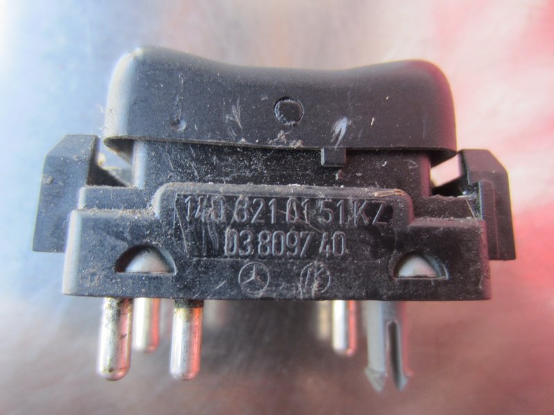 Кнопка стеклоподъёмника S-Class 1997 W140 M104
