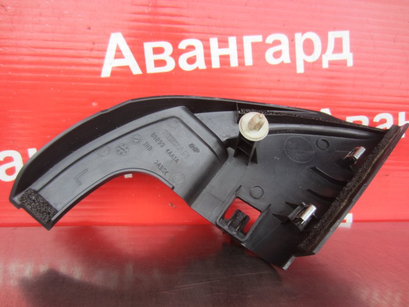 Уголок декоративный передний Nissan Almera G15 K4M