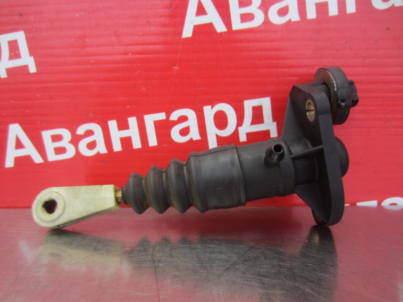 Главный цилиндр сцепления Volkswagen Passat 1999 B5 ARM 8E1721401 Б/У