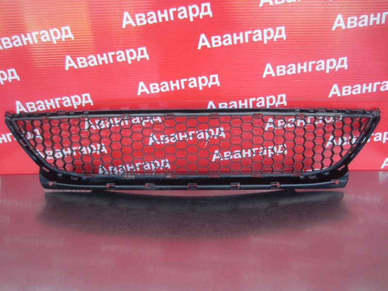 Накладка бампера передняя Renault Logan 2010 82 00 752 803 Б/У