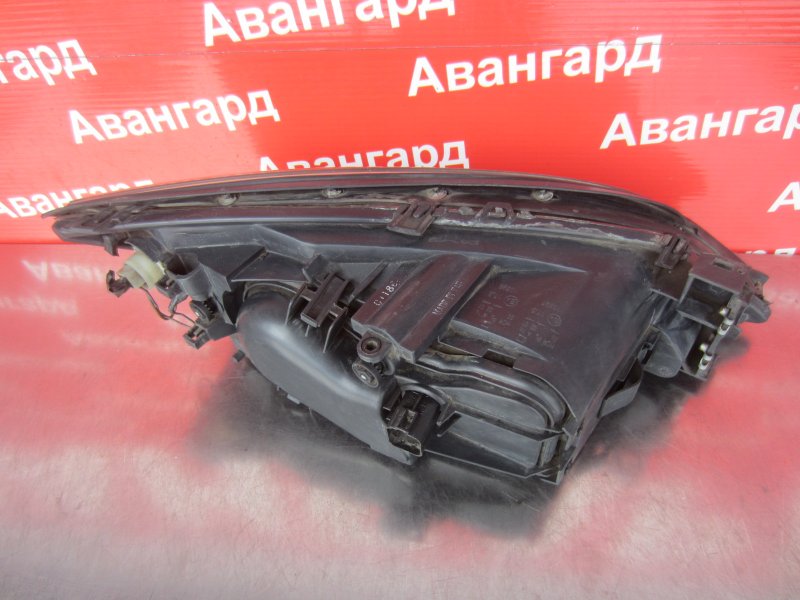 Фара левая Ford Mondeo 3 CHBA