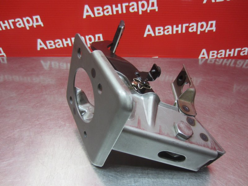 Педаль тормоза Mitsubishi Grandis DBA-NA4W 4G69