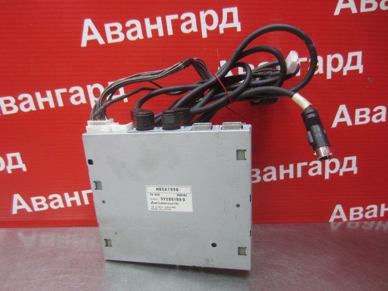 Электронный блок TV Tuner Mitsubishi Grandis 2006 DBA-NA4W 4G69 MR587898 Б/У