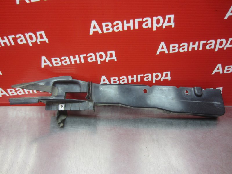 Накладка крыла передняя левая Ford Focus 2007 2 QQDB 4M51A02477 Б/У