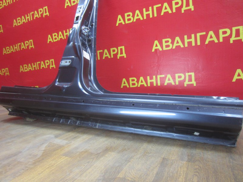 Порог правый Mitsubishi Grandis DBA-NA4W 4G69