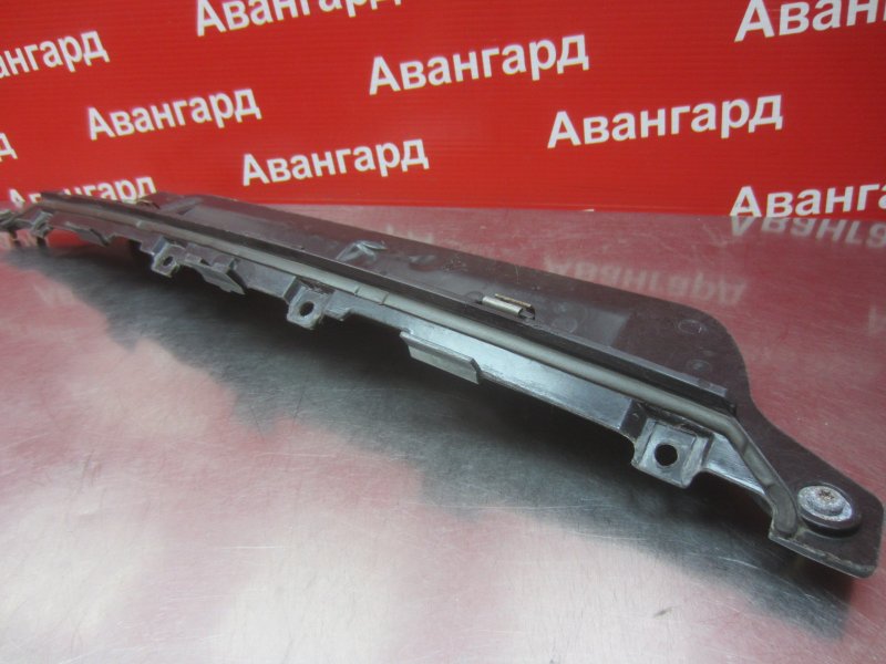 Накладка пластиковая 3-Series 2000 E46 M52B25TU
