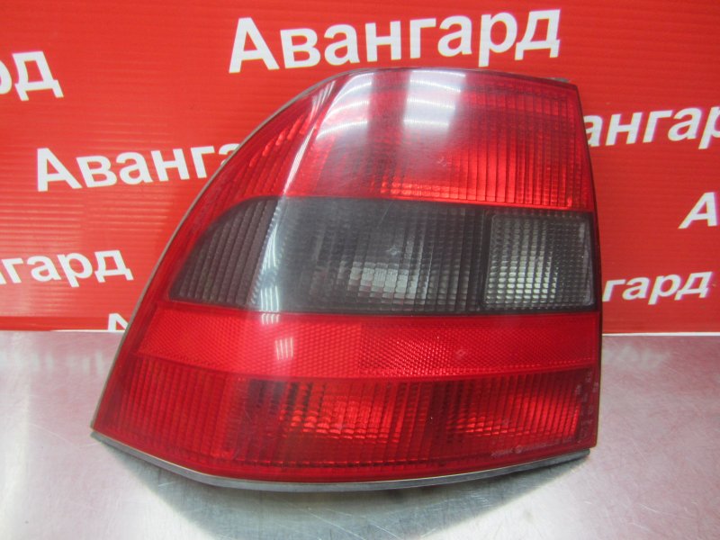 Фонарь задний Vectra B 2001