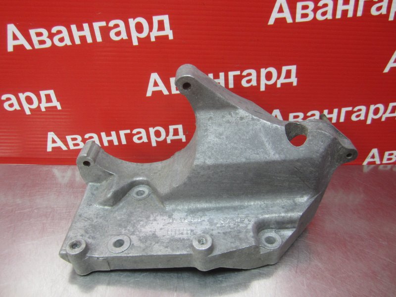 Кронштейн компрессора кондиционера Daewoo Nubira 2000 J150 A16DMS 96182628 Б/У