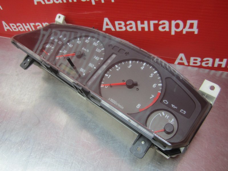 Щиток приборов Nissan Bluebird U14 QG18