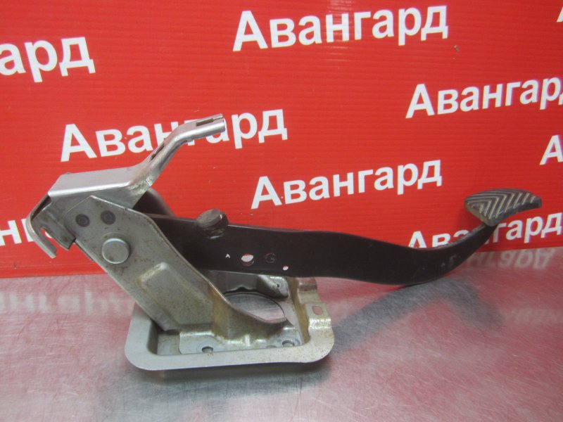 Педаль тормоза Lancer 2005 9 4G18