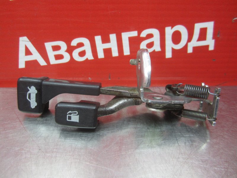 Рычаг открывания багажника бензобака Mitsubishi Lancer 9 2005 CS3A 4G18 Б/У