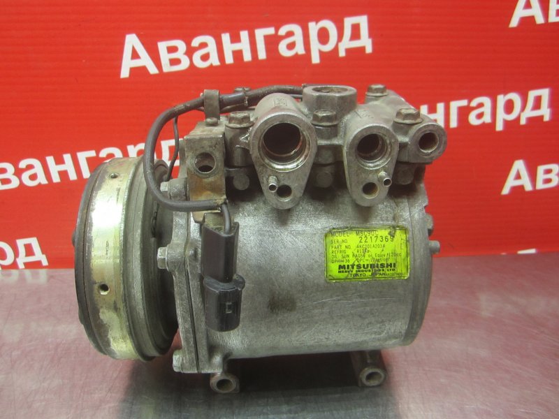 Компрессор кондиционера Mitsubishi Carisma 1997 DA2A 4G93 AKC201A203A Б/У