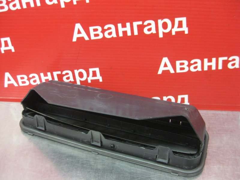 Решётка вентиляционная задняя 7-Series 2004 E65