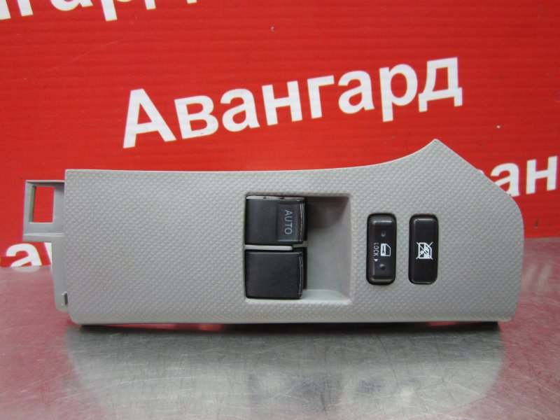 Блок управления стеклоподъемниками Toyota Yaris 2008 XP90 84820-0D100 Б/У