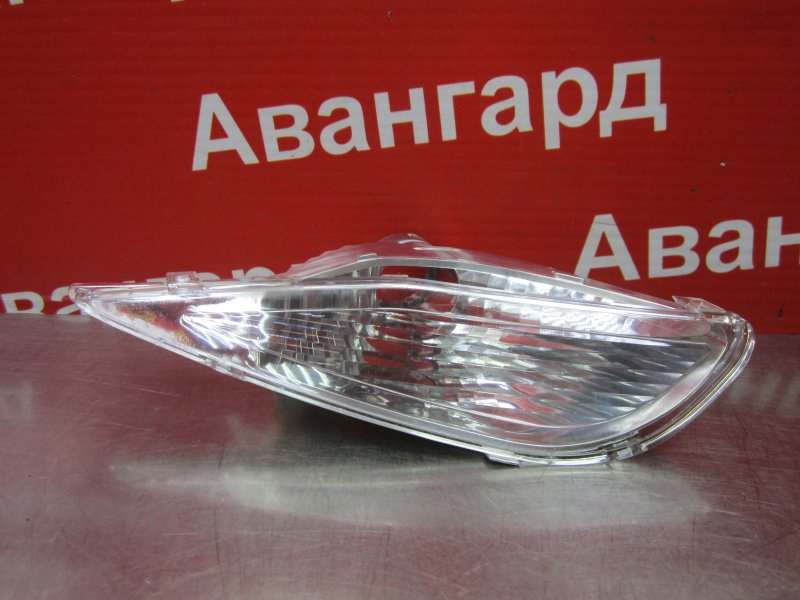 Рассеиватель правый Ford Focus 2012 3 VPAMGX-133085-AA Б/У