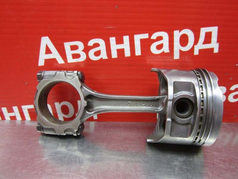 Шатун с поршнем Toyota Corsa 1997 L50 4E-FE Б/У