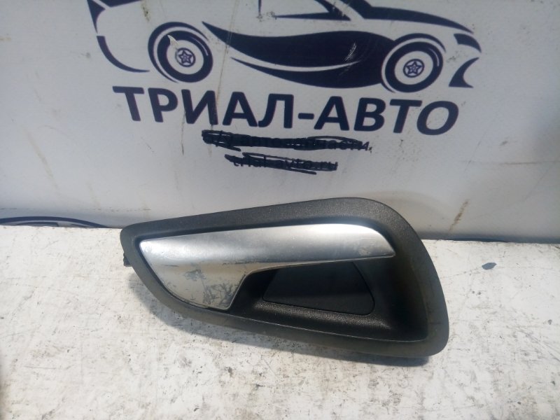 Ручка двери внутренняя передняя правая Ford Focus 2010-2018 3 Хэтчбек 16L Duratec Ti-VCT (123PS) АКПП 1746825 контрактная