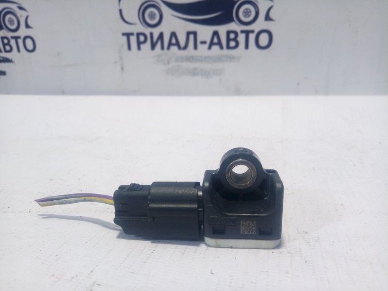 Датчик удара Ford Focus 2010-2018 3 Хэтчбек 16L Duratec Ti-VCT (123PS) 1690924 контрактная