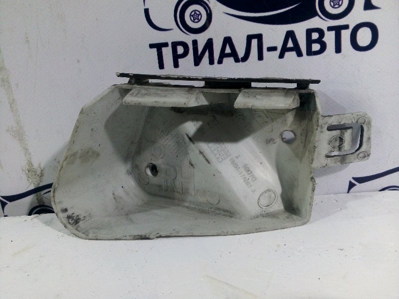 Кронштейн бампера задний правый Ford Focus 3 Хэтчбек 16L Duratec Ti-VCT (123PS) АКПП