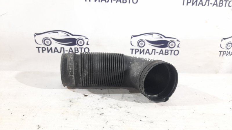 Патрубок воздушного фильтра Opel Zafira B Z18XER 1 55353872 контрактная