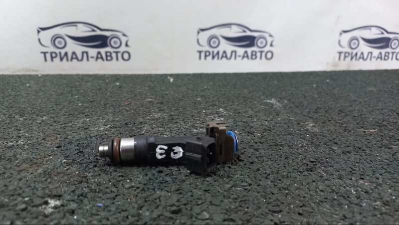 Форсунка топливная Opel Astra J 2009-2012 GTC A14NET 1 55565970 контрактная