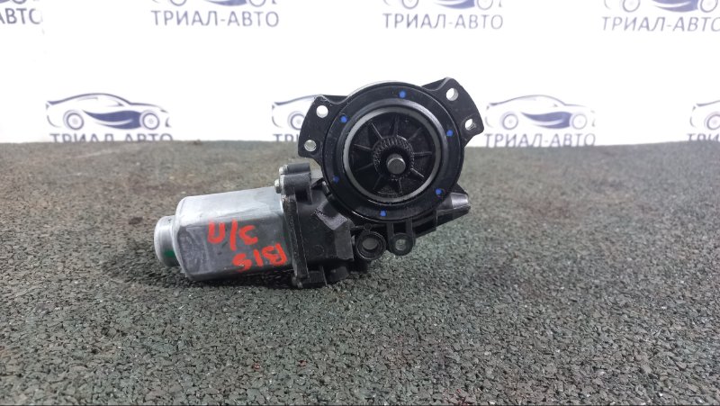 Мотор стеклоподъемника задний правый Hyundai IX35 2010 D4HA 2.0 дизель МКПП 402353B Б/У