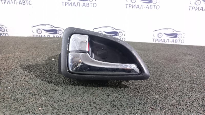 Ручка двери внутренния задняя левая Hyundai IX35 2010 D4HA 2.0 дизель Б/У