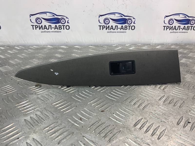 Кнопка стеклоподъемника передняя левая Toyota Avensis 2008-2011 T27 1ZZFE 1.8 Бензин МКПП 7423205240 Б/У