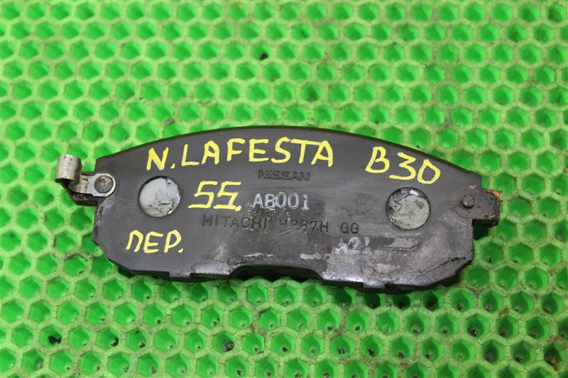 Тормозные колодки переднее Lafesta B30 MR20DE