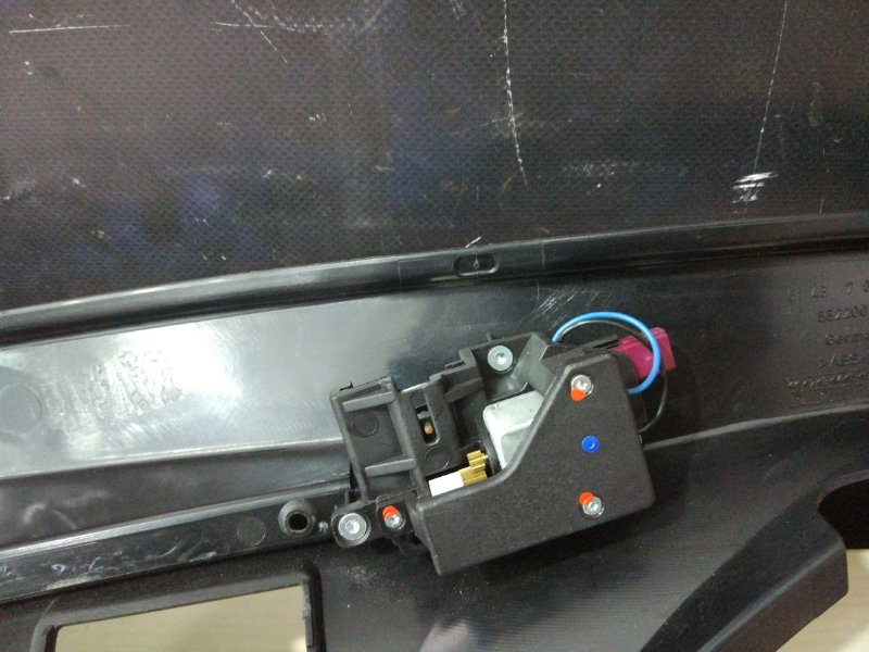 Обшивка багажника задняя левая 530i 2006 E61 N52