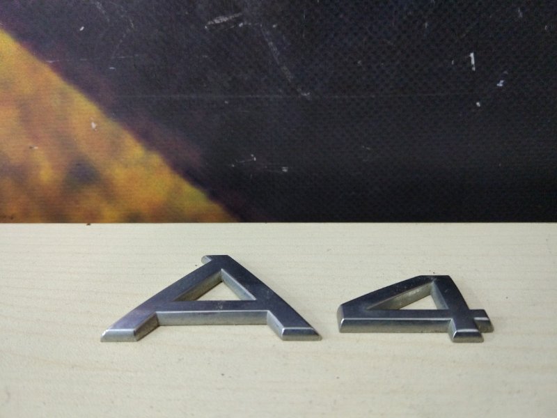 Эмблема AUDI A4 2005 B7 BGB контрактная