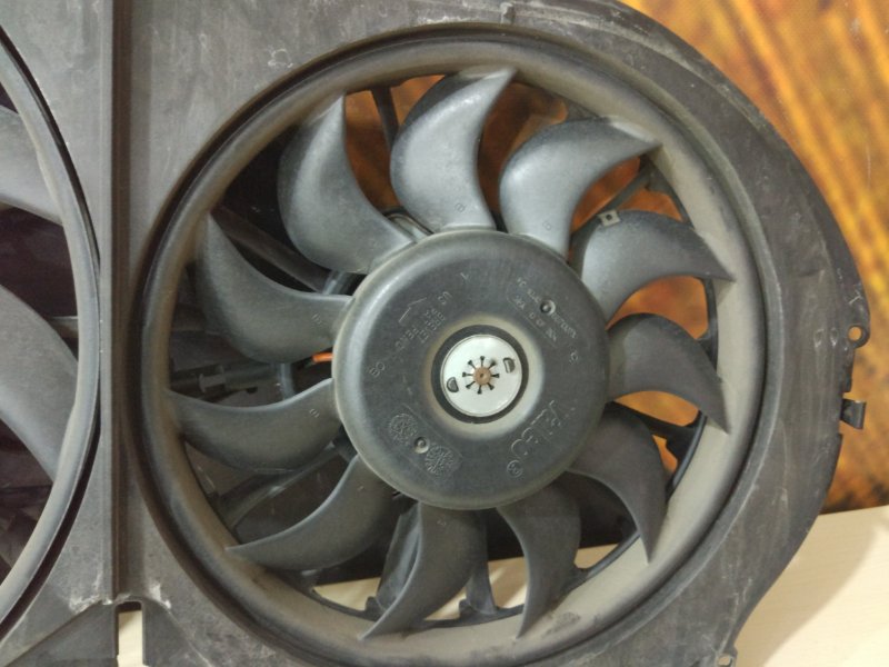 Вентилятор радиатора A6 2002 C5 ASN