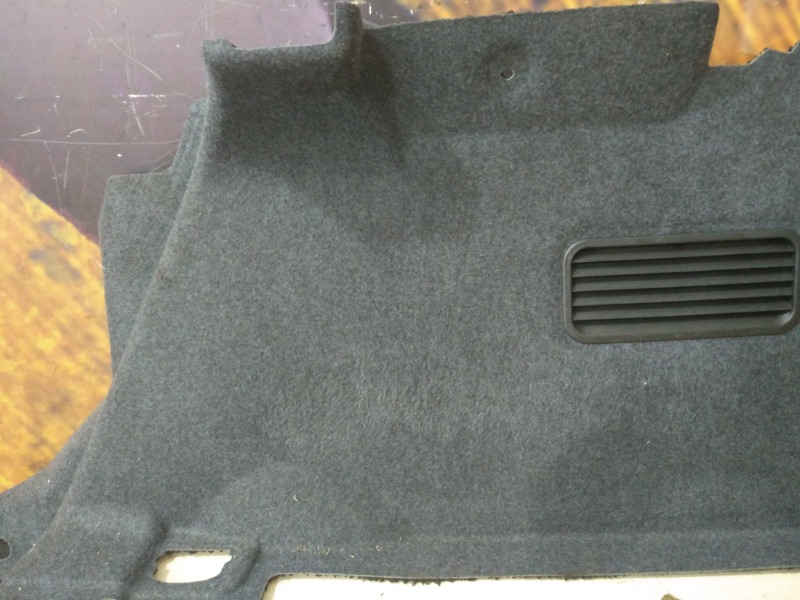 Обшивка багажника правая AUDI A6 C5 BES