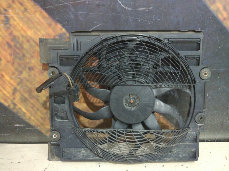 Вентилятор радиатора BMW 525i 1998 E39 M52 64548370993 контрактная