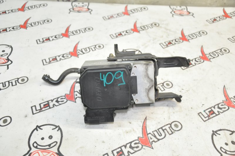 Блок abs Toyota Celsior 2000 UCF31 3UZFE 47201-50270 контрактная