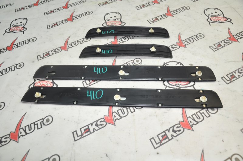 Накладки на порожки (комплект) Toyota Altezza 1999 SXE10 3SGE 67910-53010-C0 контрактная